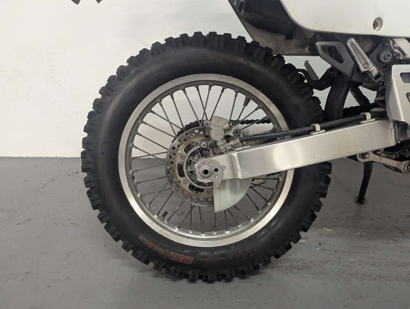 <p>2011 SUZUKI DRZ400</p>