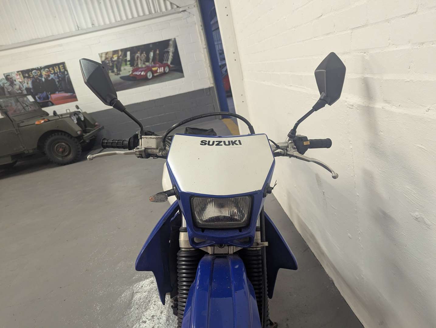 <p>2011 SUZUKI DRZ400</p>