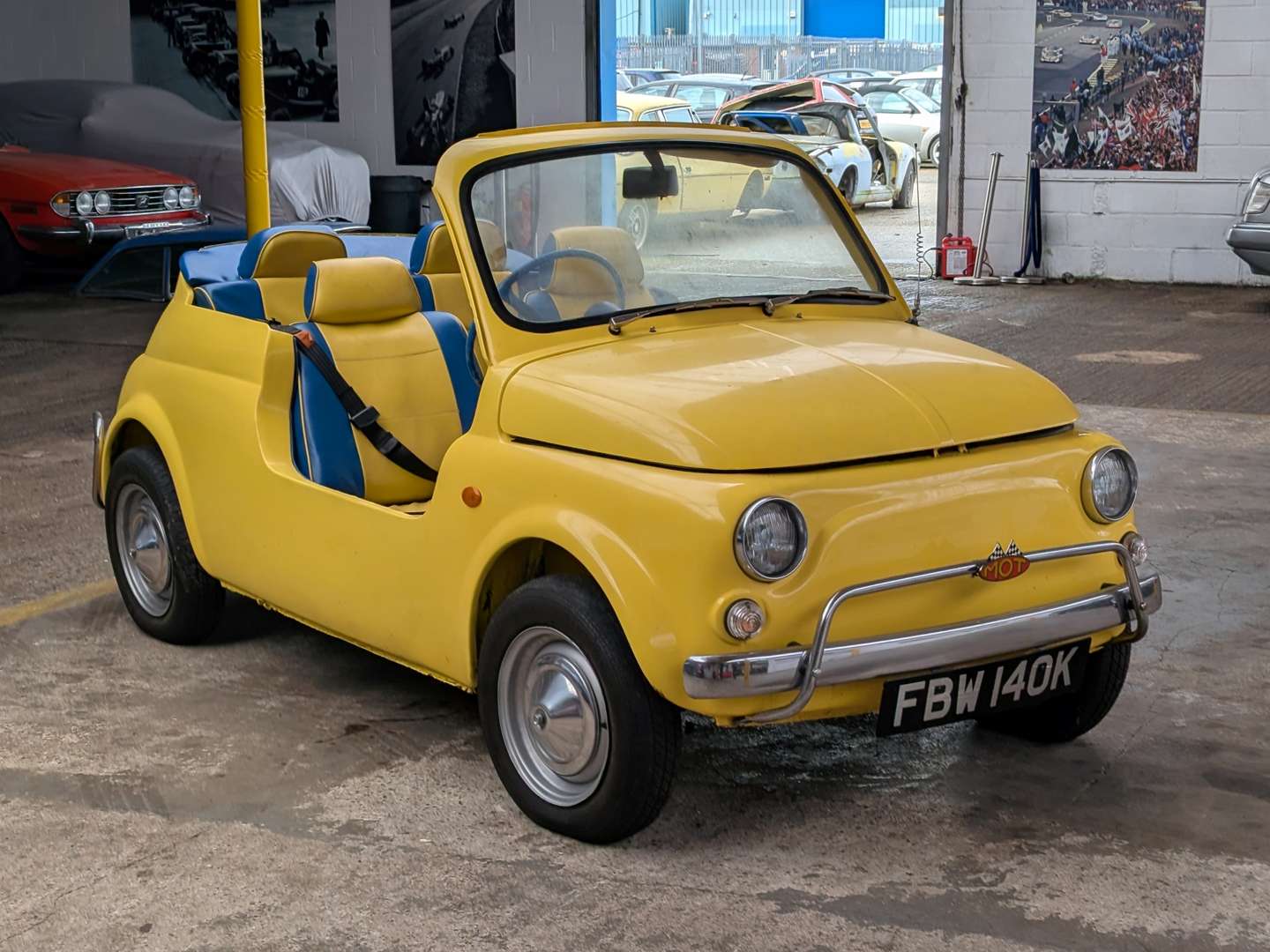 <p>1972 FIAT 500</p>