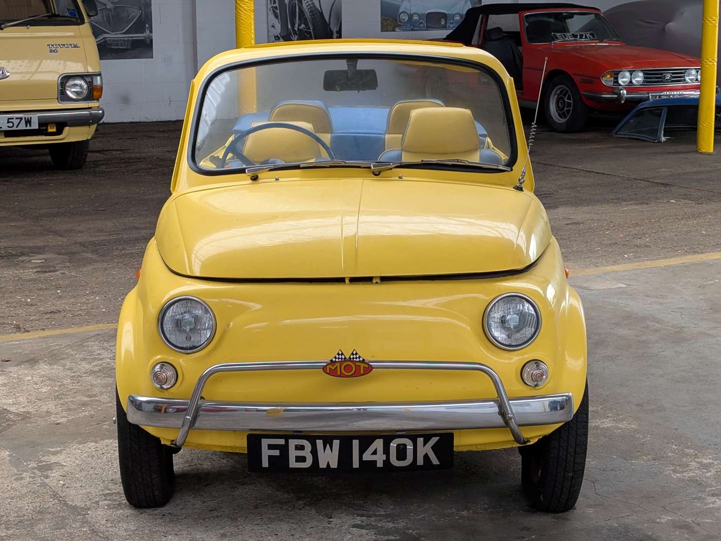 <p>1972 FIAT 500</p>