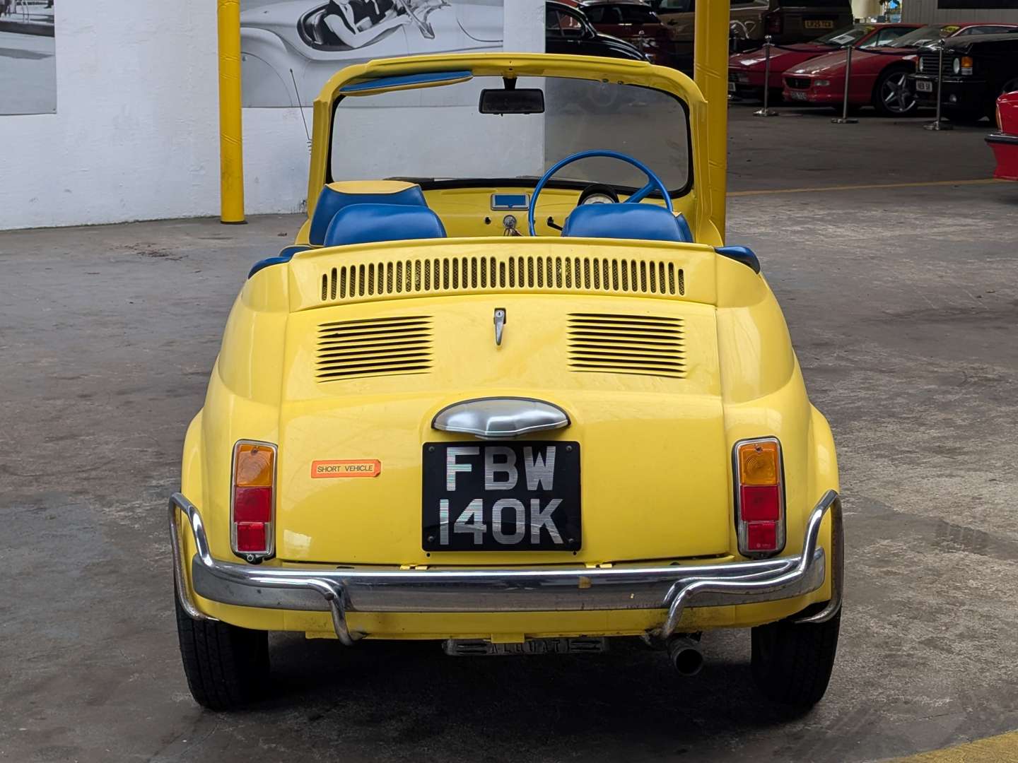 <p>1972 FIAT 500</p>