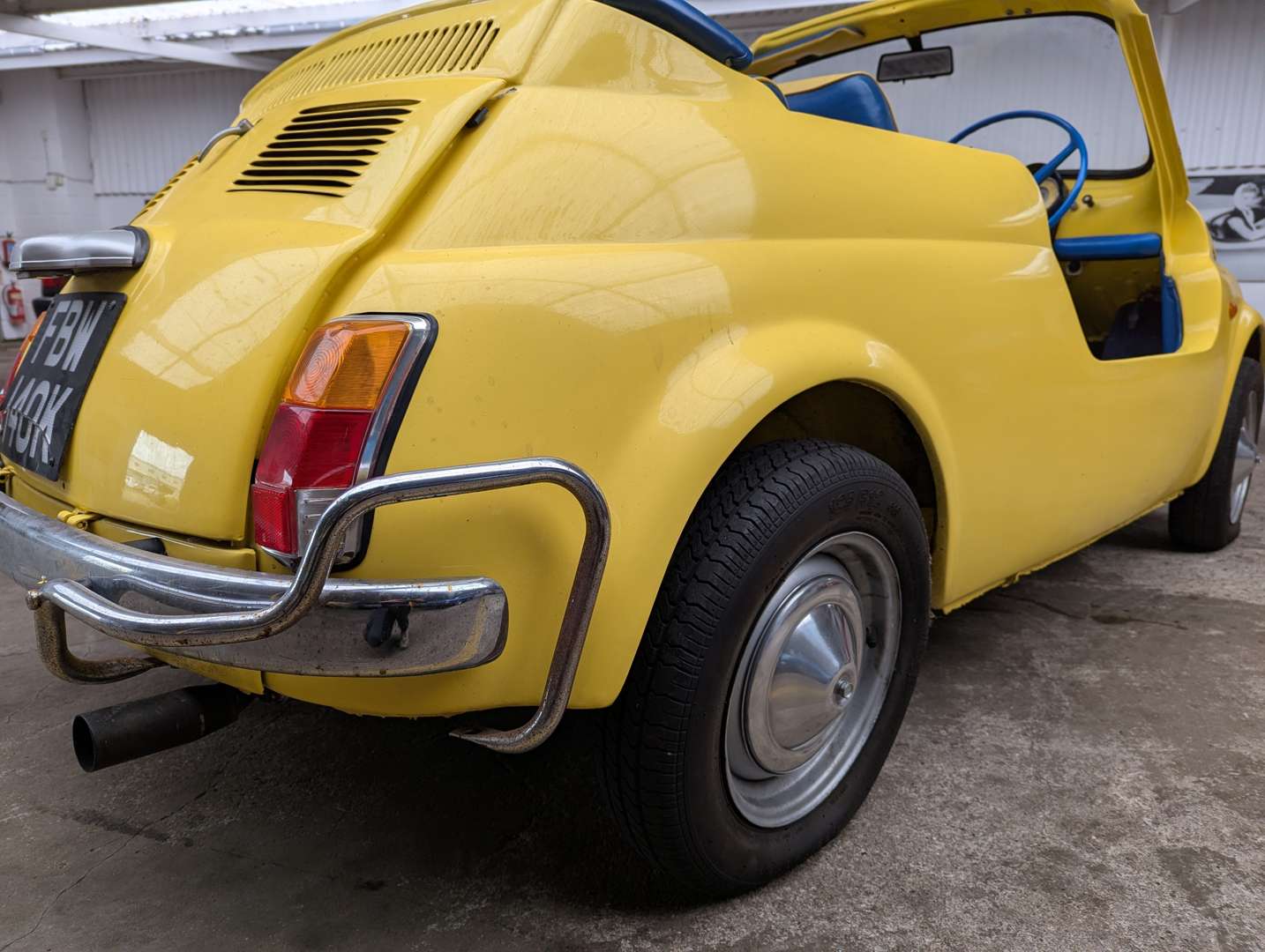 <p>1972 FIAT 500</p>