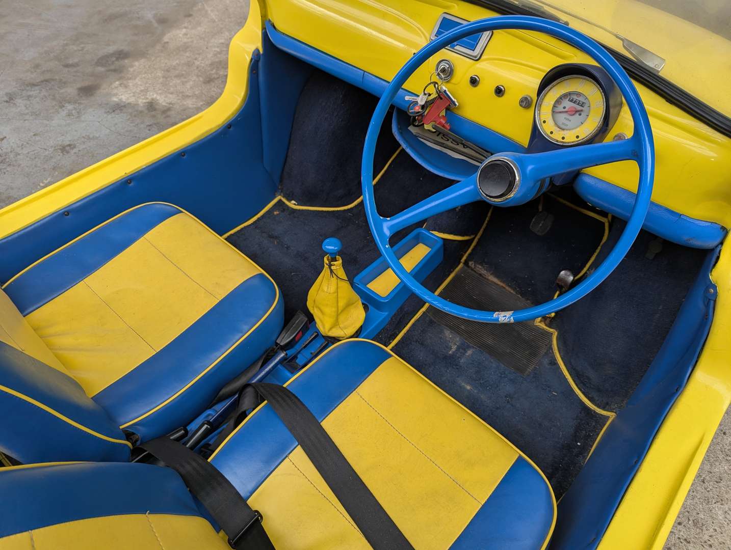 <p>1972 FIAT 500</p>