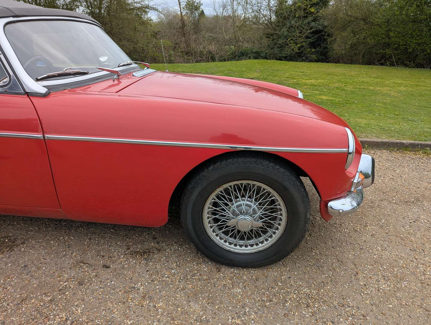 <p>1974 MG B ROADSTER</p>