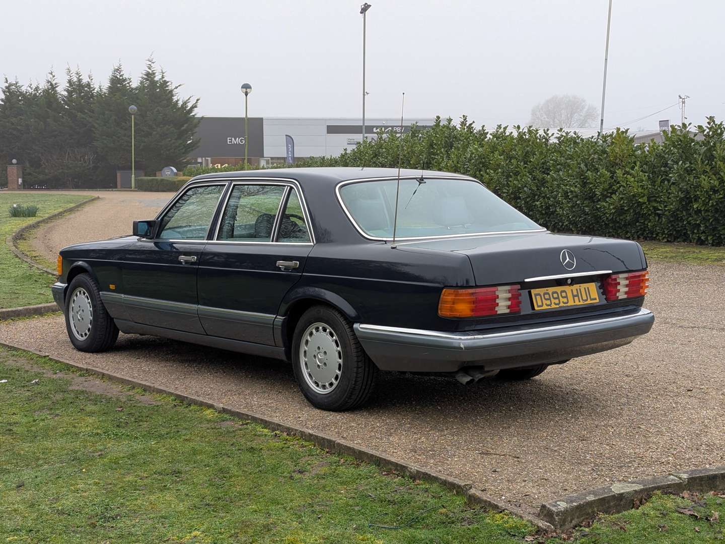 <p>1987 MERCEDES 420SEL W126 AUTO</p>