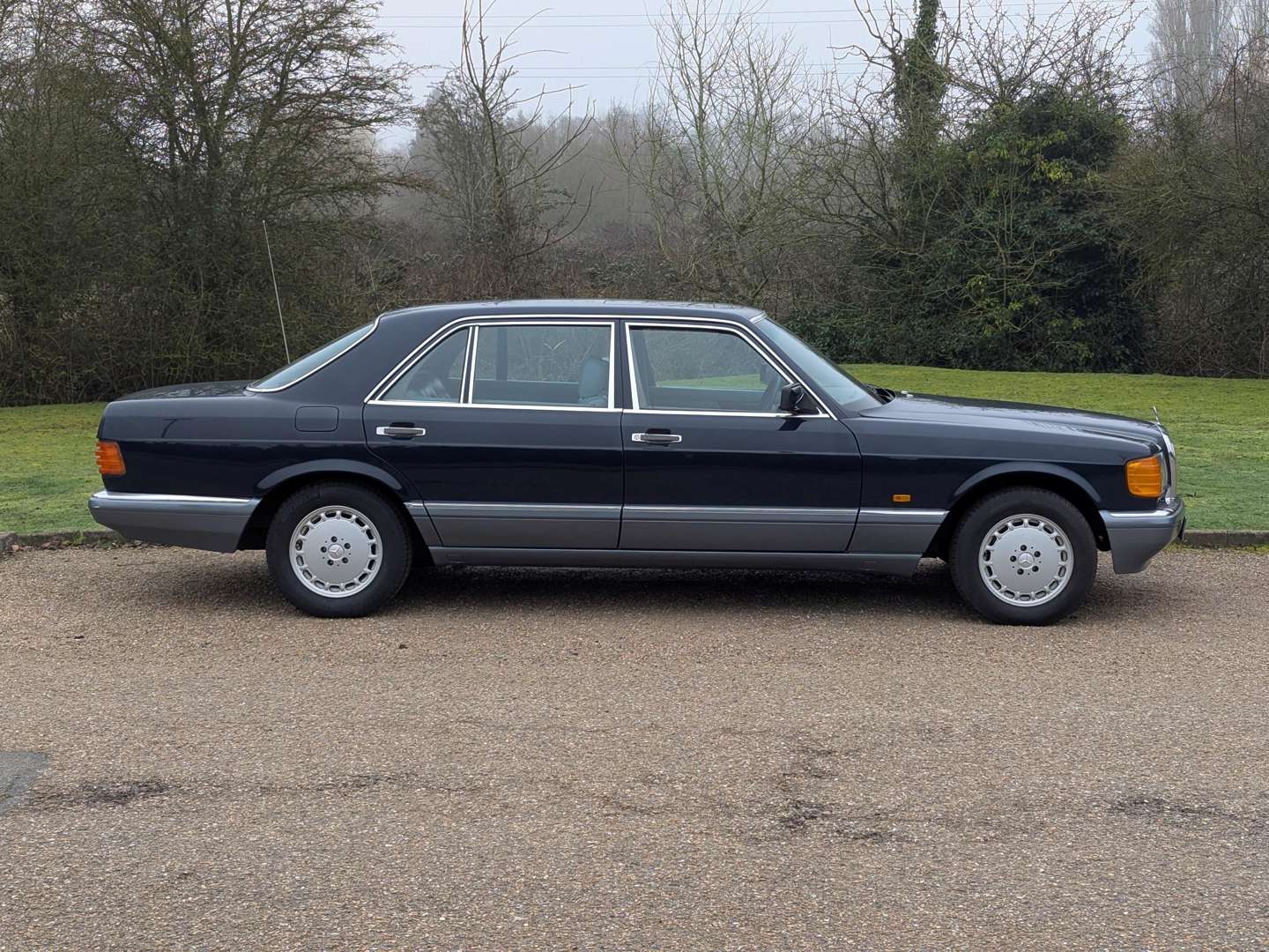 <p>1987 MERCEDES 420SEL W126 AUTO</p>