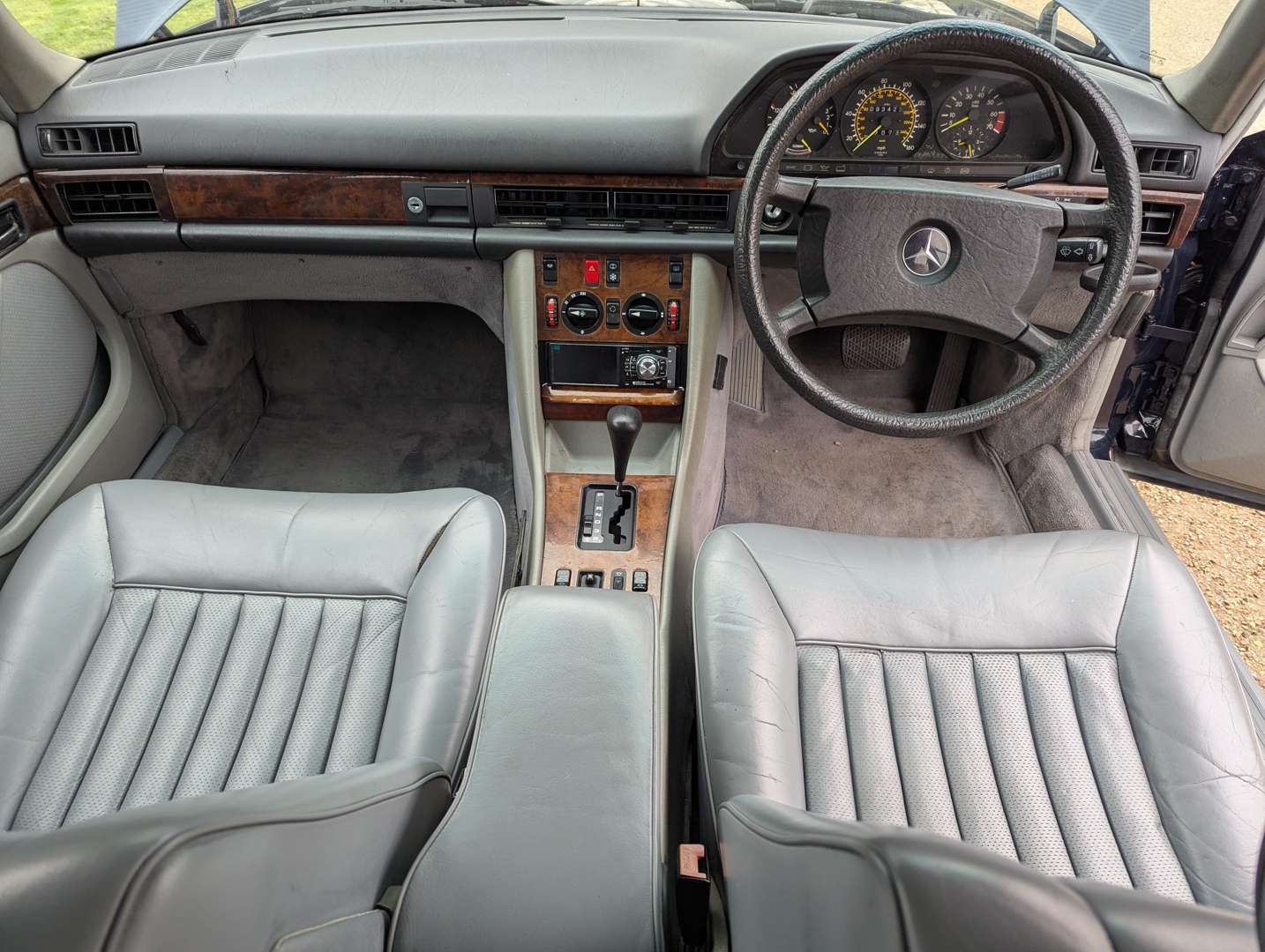 <p>1987 MERCEDES 420SEL W126 AUTO</p>