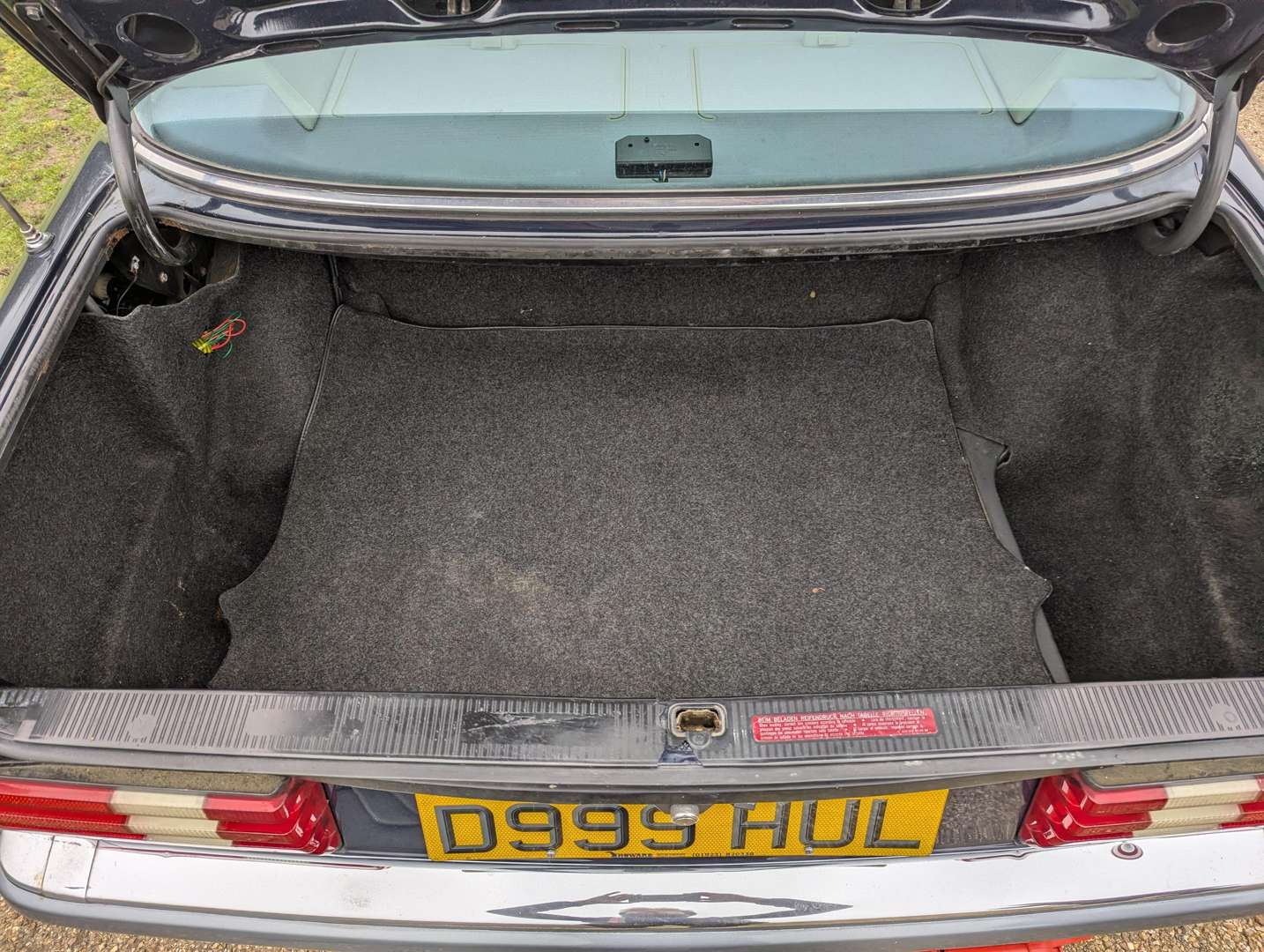 <p>1987 MERCEDES 420SEL W126 AUTO</p>