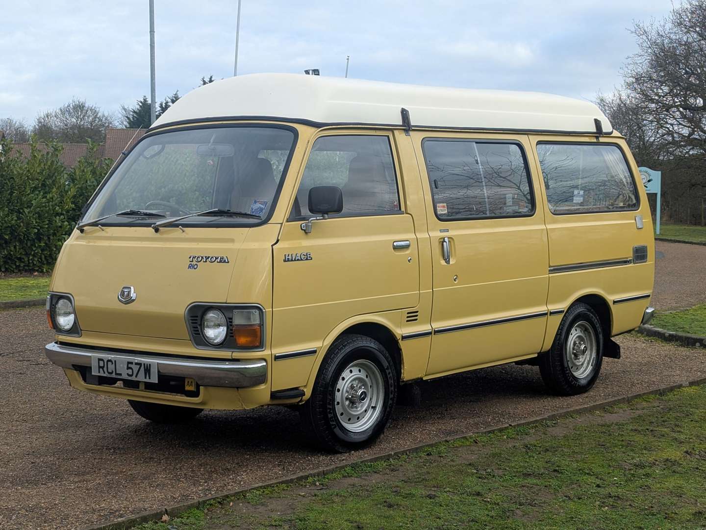 <p>1979 TOYOTA HI-ACE RIO - ONE REGISTERED OWNER</p>