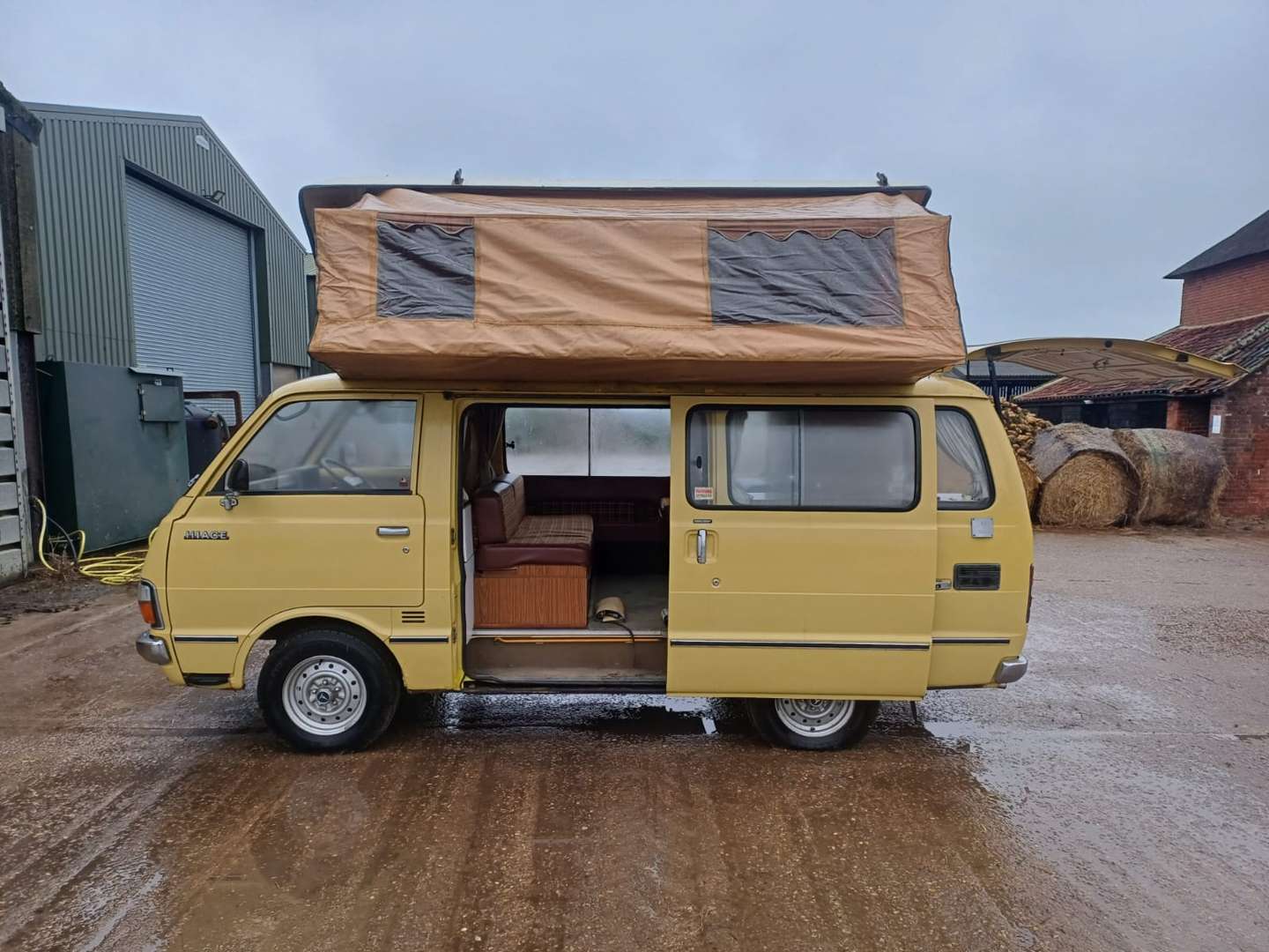 <p>1979 TOYOTA HI-ACE RIO - ONE REGISTERED OWNER</p>