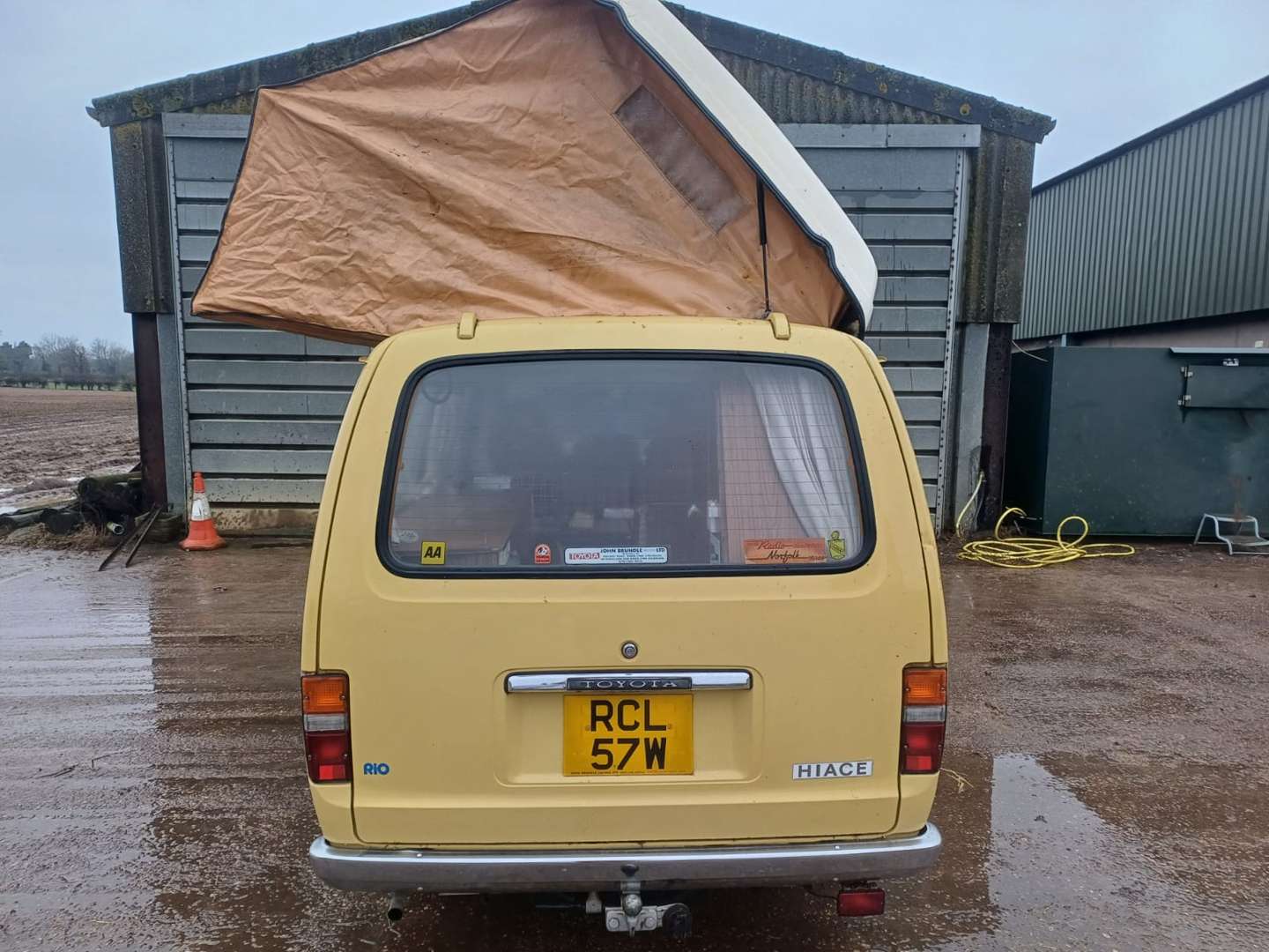 <p>1979 TOYOTA HI-ACE RIO - ONE REGISTERED OWNER</p>