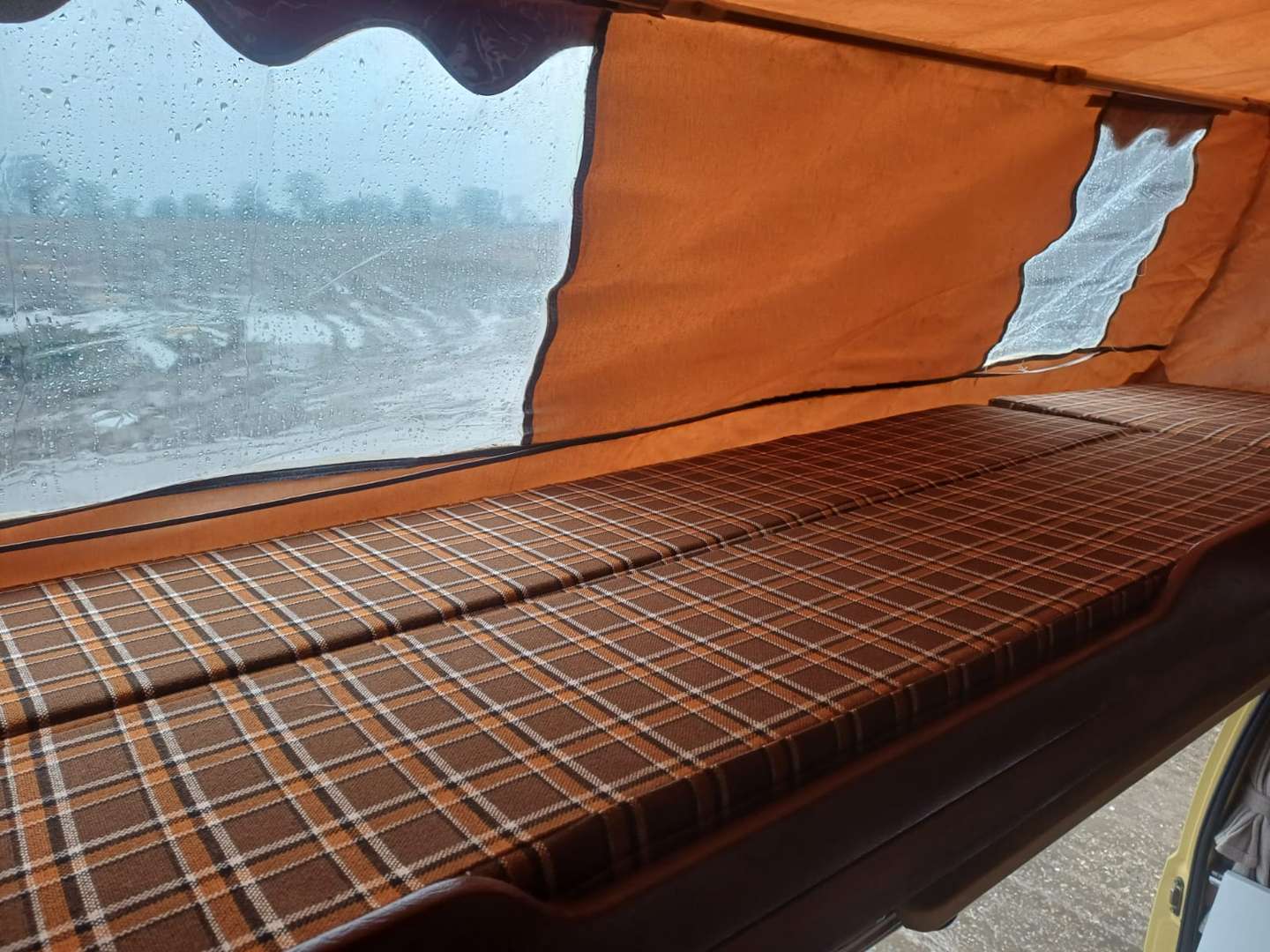 <p>1979 TOYOTA HI-ACE RIO - ONE REGISTERED OWNER</p>