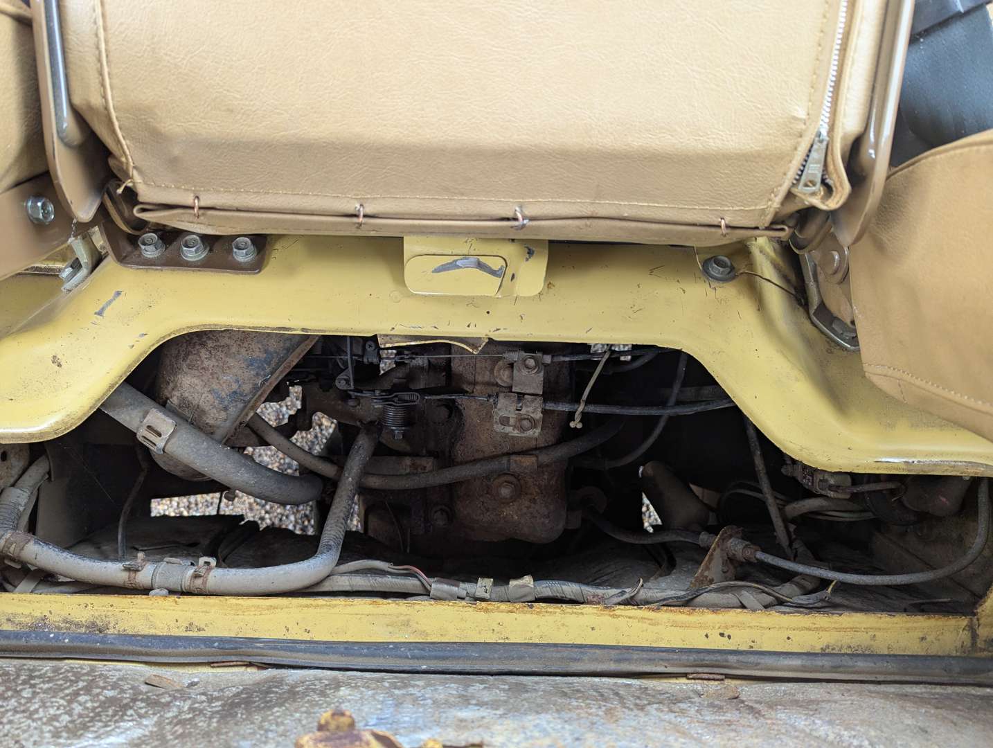 <p>1979 TOYOTA HI-ACE RIO - ONE REGISTERED OWNER</p>