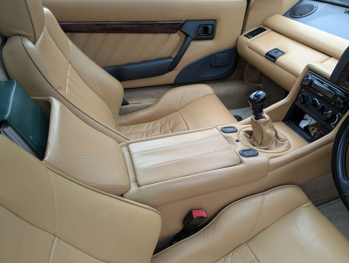 <p>1996 LOTUS ESPRIT V8 TURBO</p>