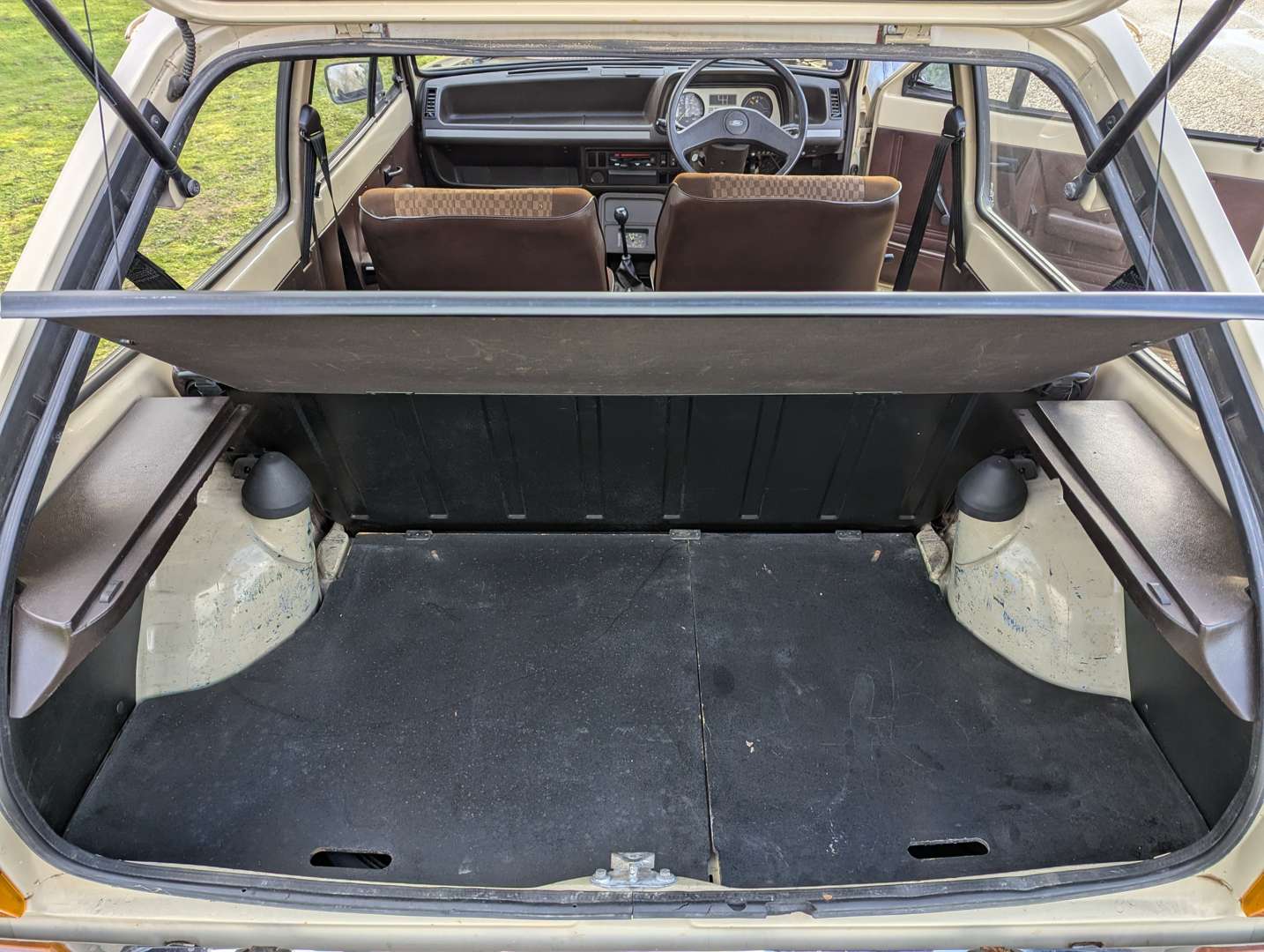 <p>1980 FORD FIESTA L</p>