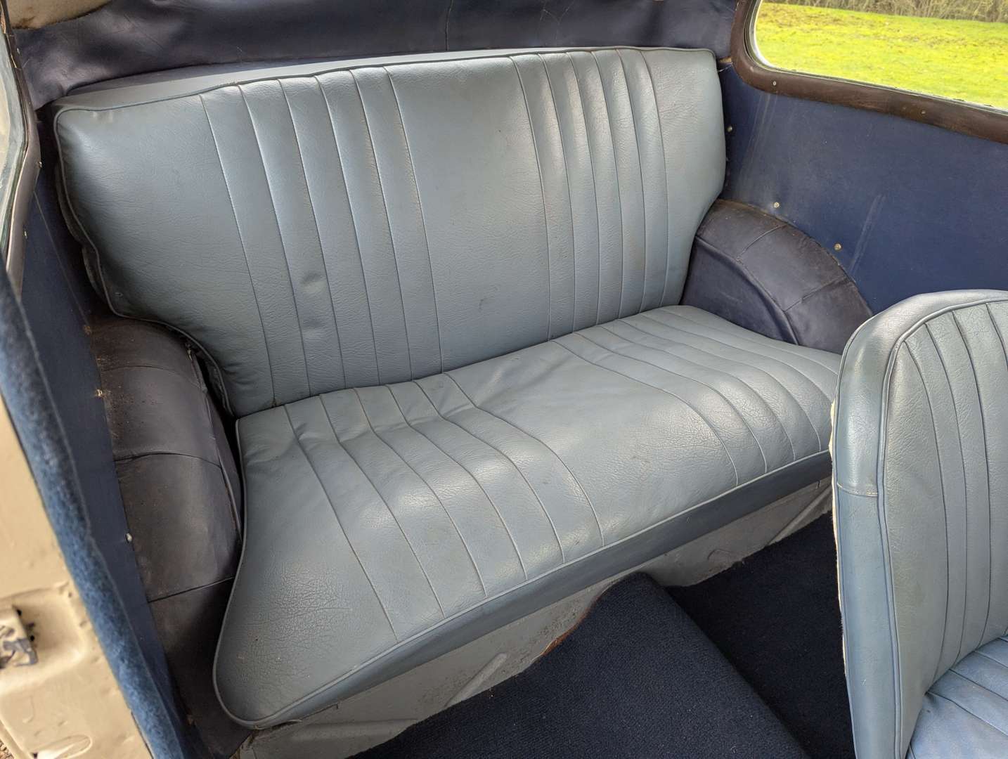 <p>1954 FORD POPULAR</p>