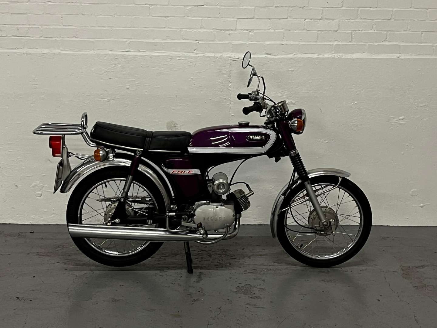 <p>1974 YAMAHA FS1E</p>