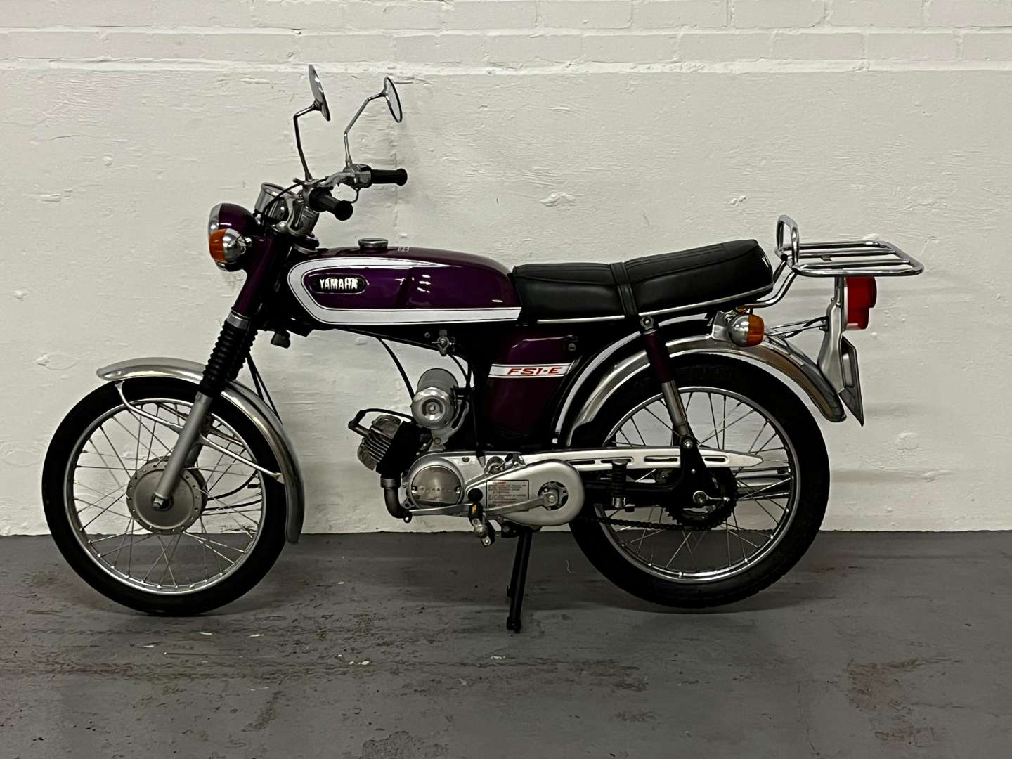 <p>1974 YAMAHA FS1E</p>