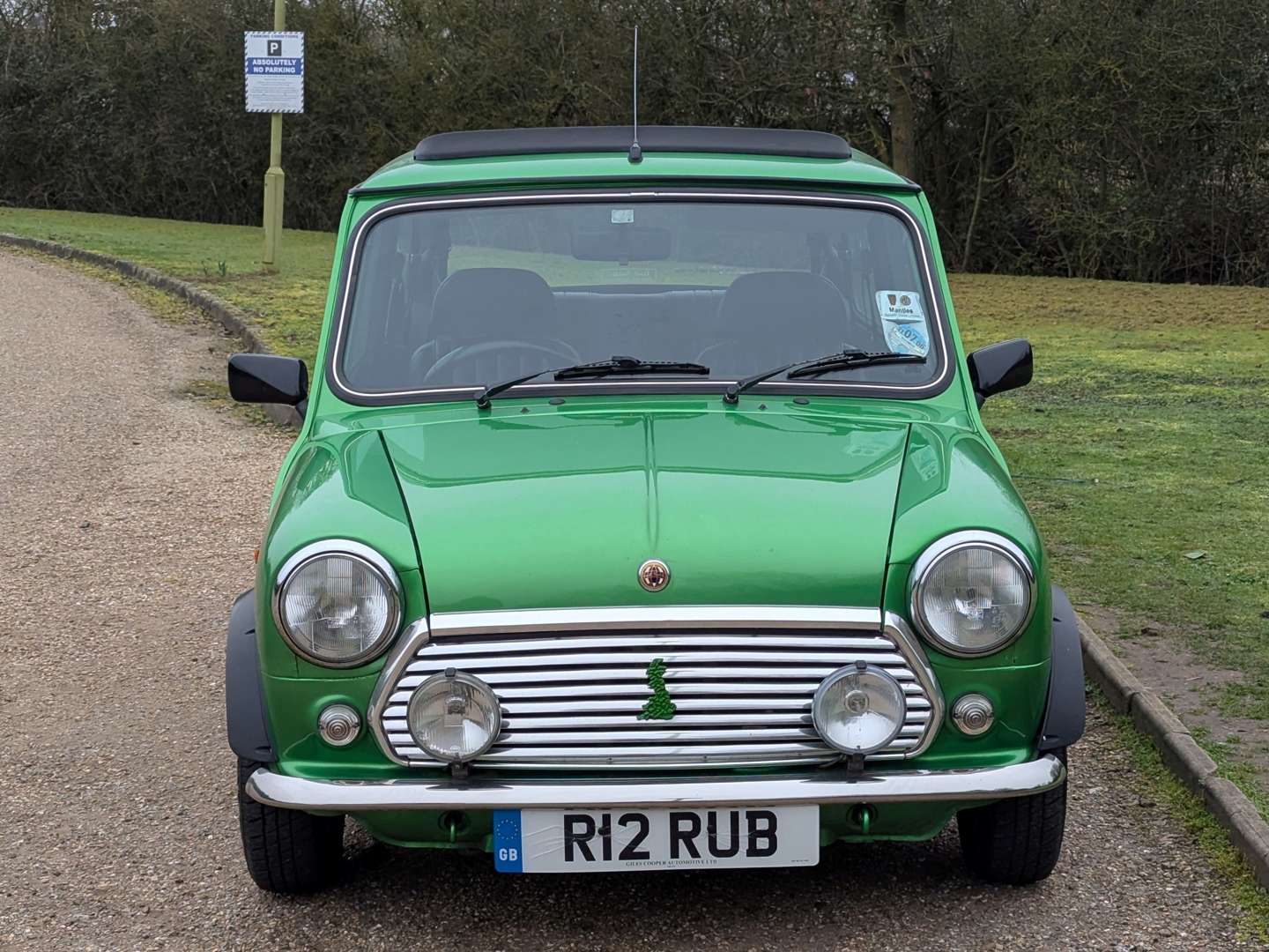 <p>1998 ROVER MINI PAUL SMITH EDITION</p>