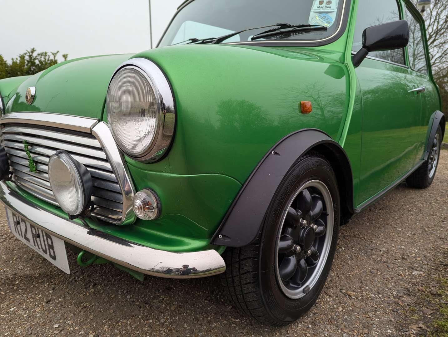 <p>1998 ROVER MINI PAUL SMITH EDITION</p>