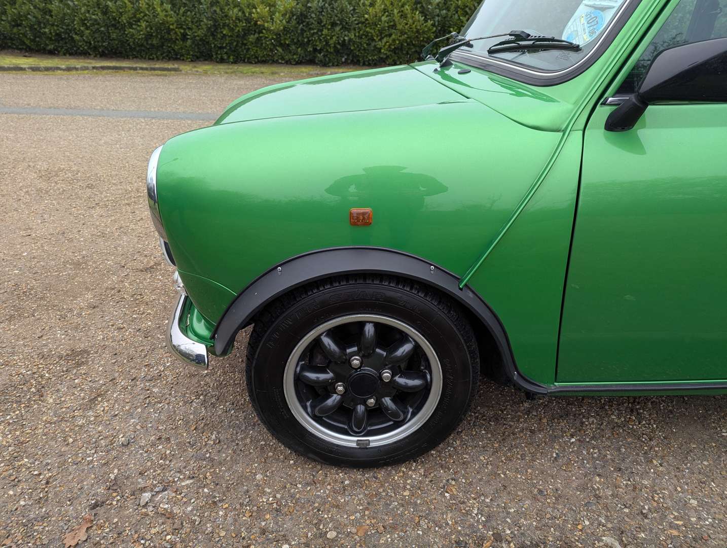 <p>1998 ROVER MINI PAUL SMITH EDITION</p>