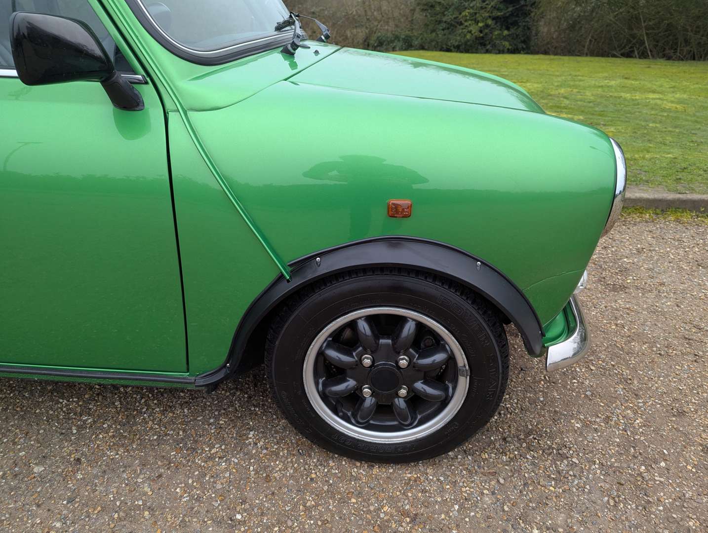 <p>1998 ROVER MINI PAUL SMITH EDITION</p>