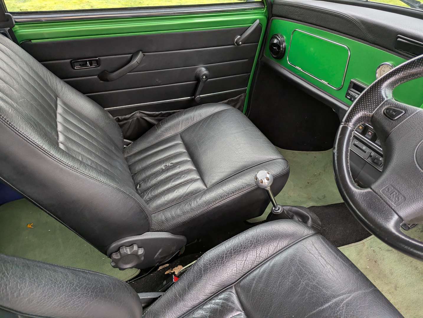 <p>1998 ROVER MINI PAUL SMITH EDITION</p>