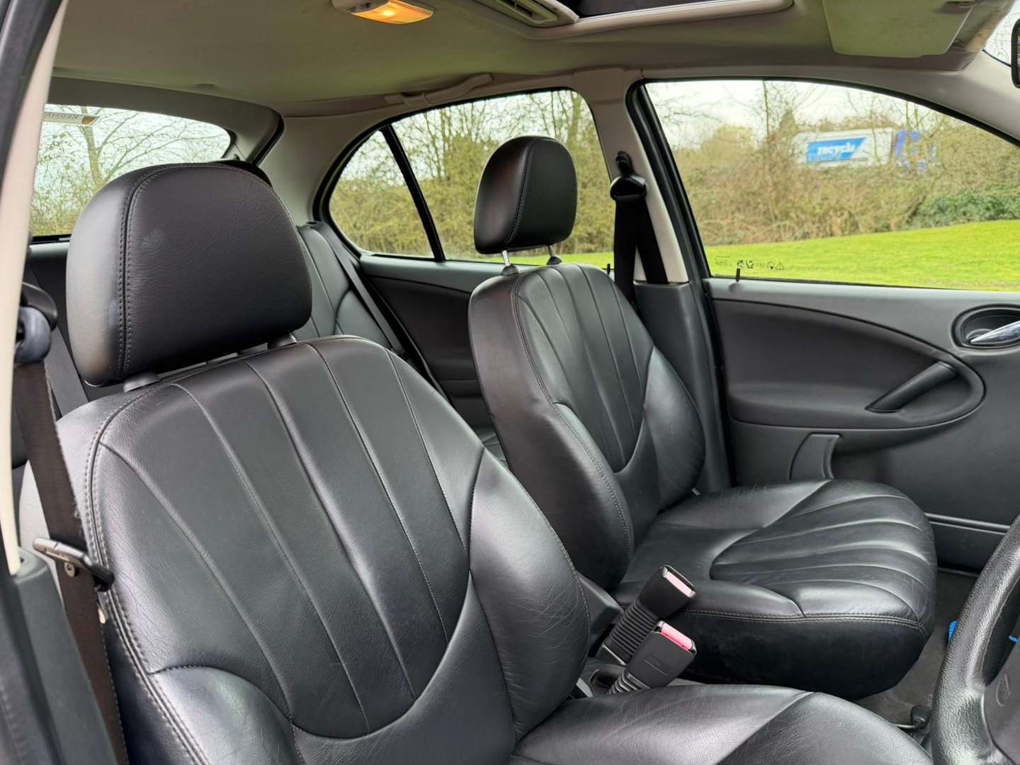 <p>2001 ROVER 25 IXL STEPSPEED</p>