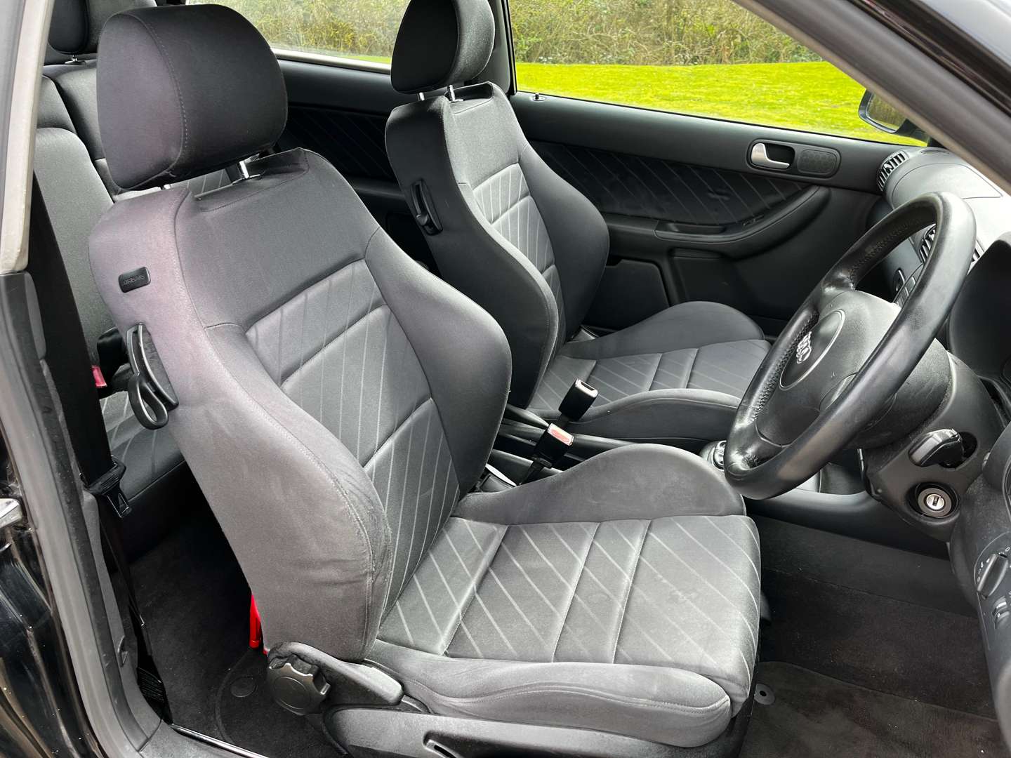 <p>2002 AUDI A3 1.6 SPORT</p>