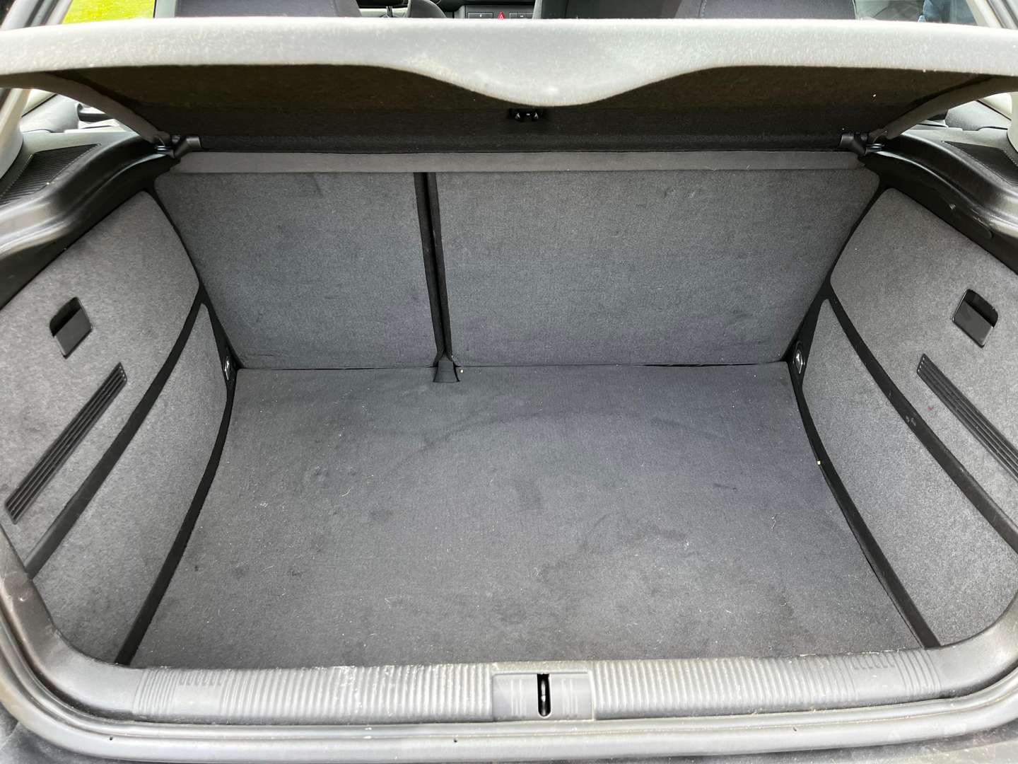 <p>2002 AUDI A3 1.6 SPORT</p>