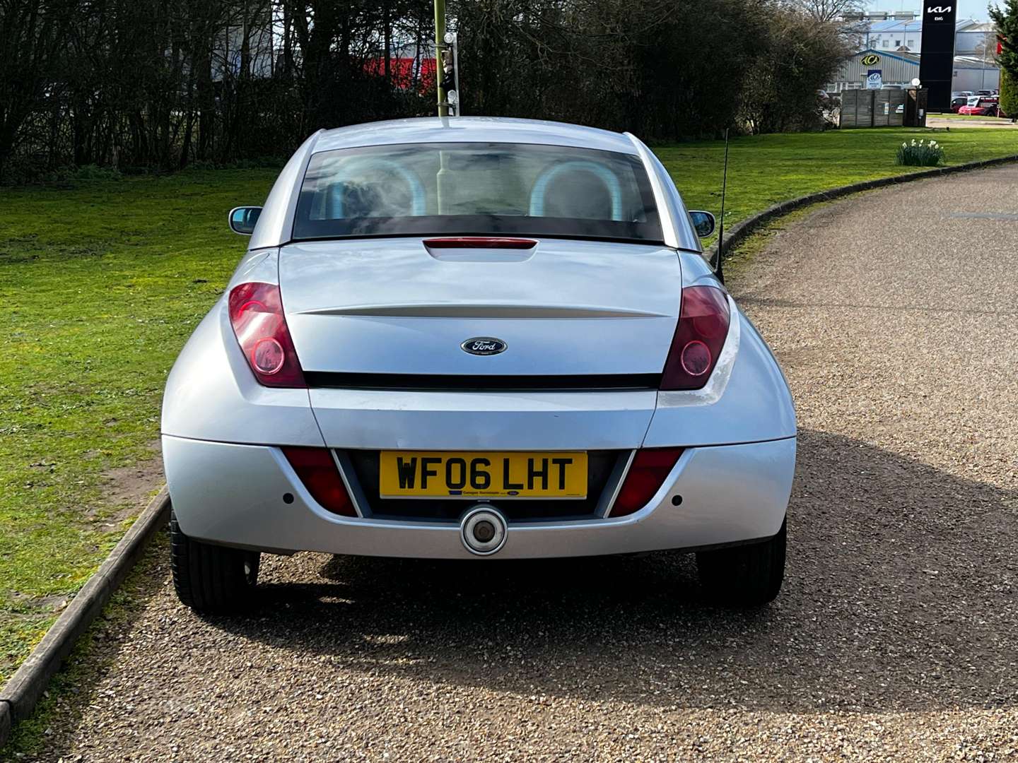 <p>2006 FORD STREETKA WINTER</p>