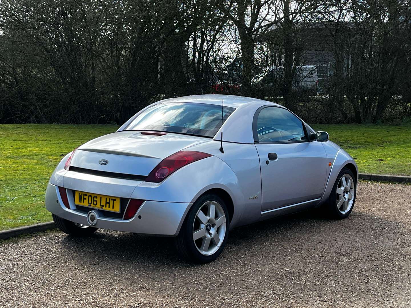 <p>2006 FORD STREETKA WINTER</p>