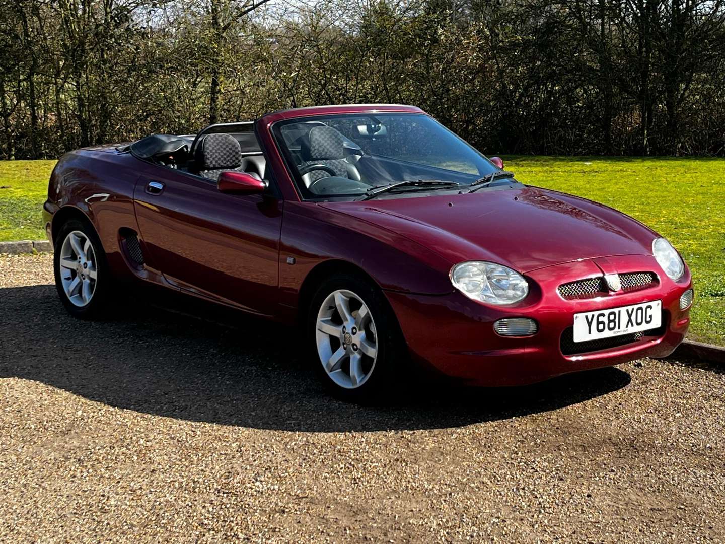 <p>2001 MG F STEPTRONIC</p>