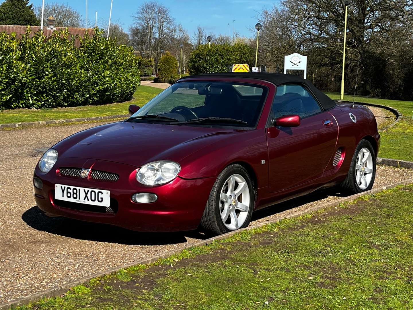 <p>2001 MG F STEPTRONIC</p>