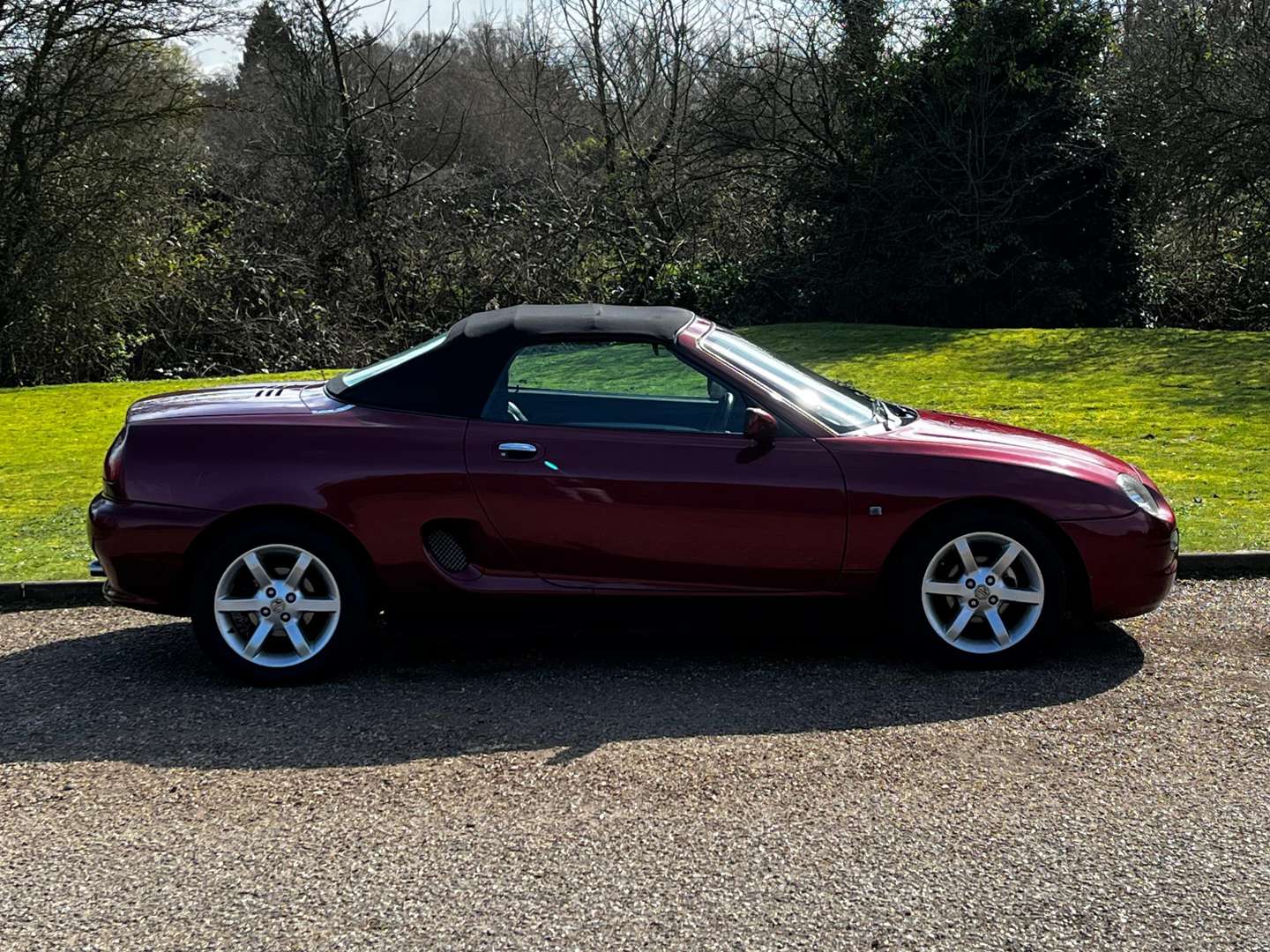 <p>2001 MG F STEPTRONIC</p>