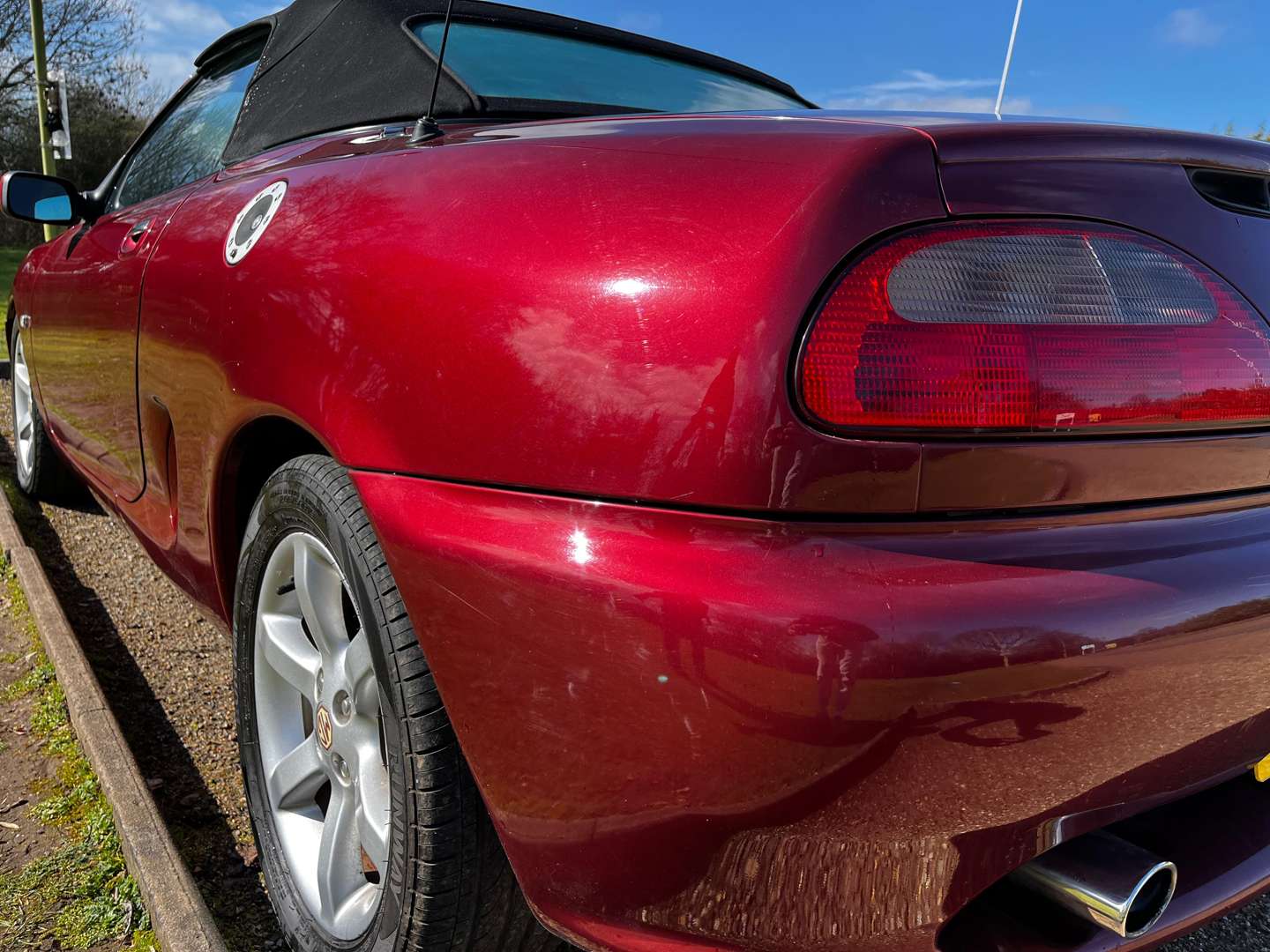 <p>2001 MG F STEPTRONIC</p>