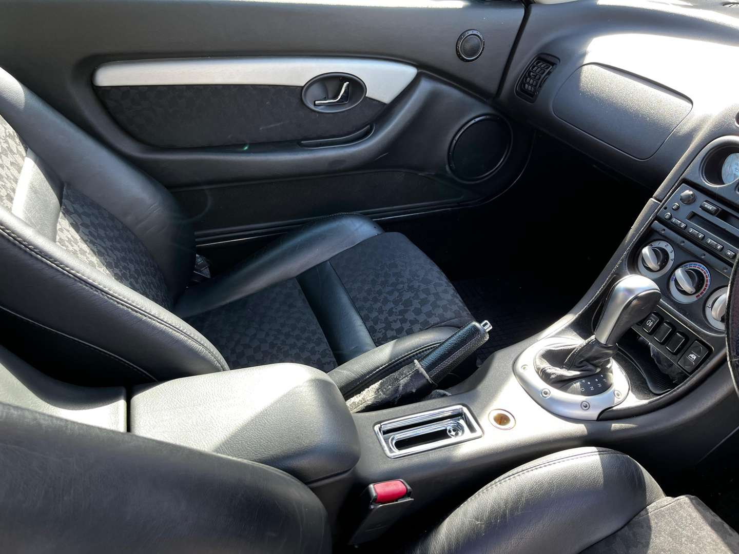 <p>2001 MG F STEPTRONIC</p>