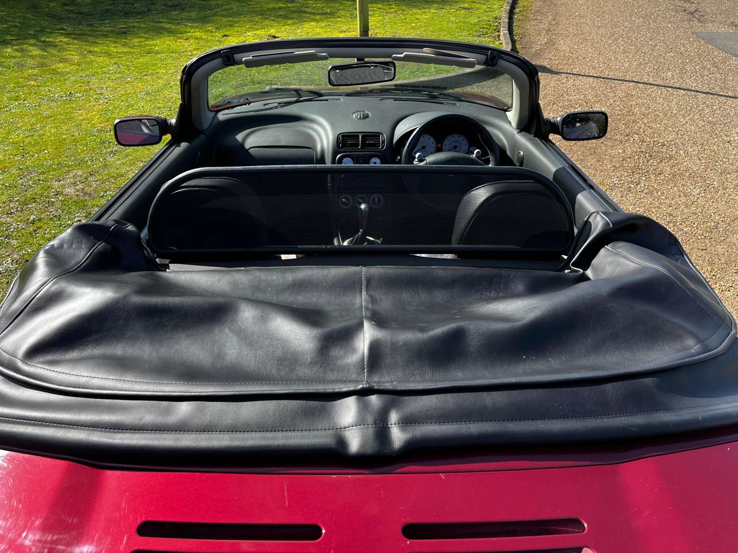 <p>2001 MG F STEPTRONIC</p>