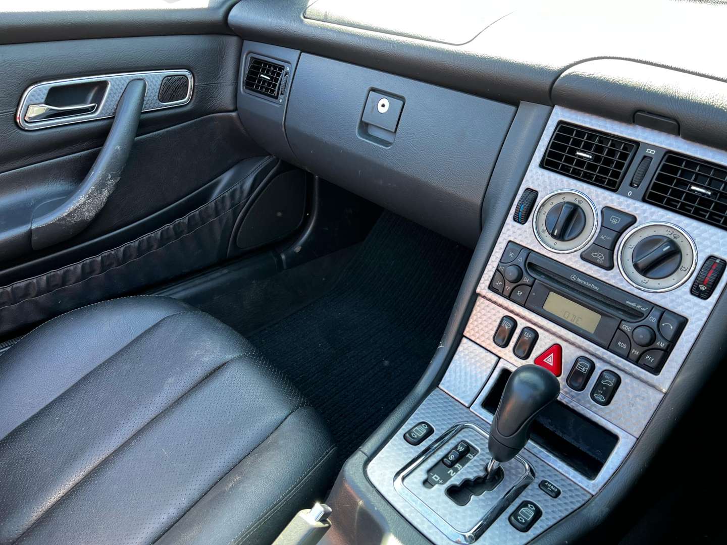 <p>2002 MERCEDES SLK 230 KOMPRESSOR R170 AUTO</p>