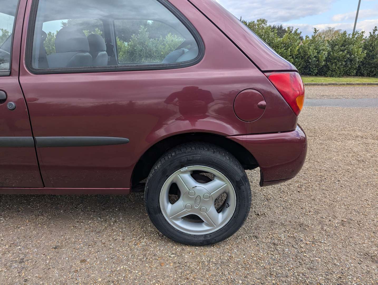 <p>1999 FORD FIESTA ZETEC&nbsp;</p>