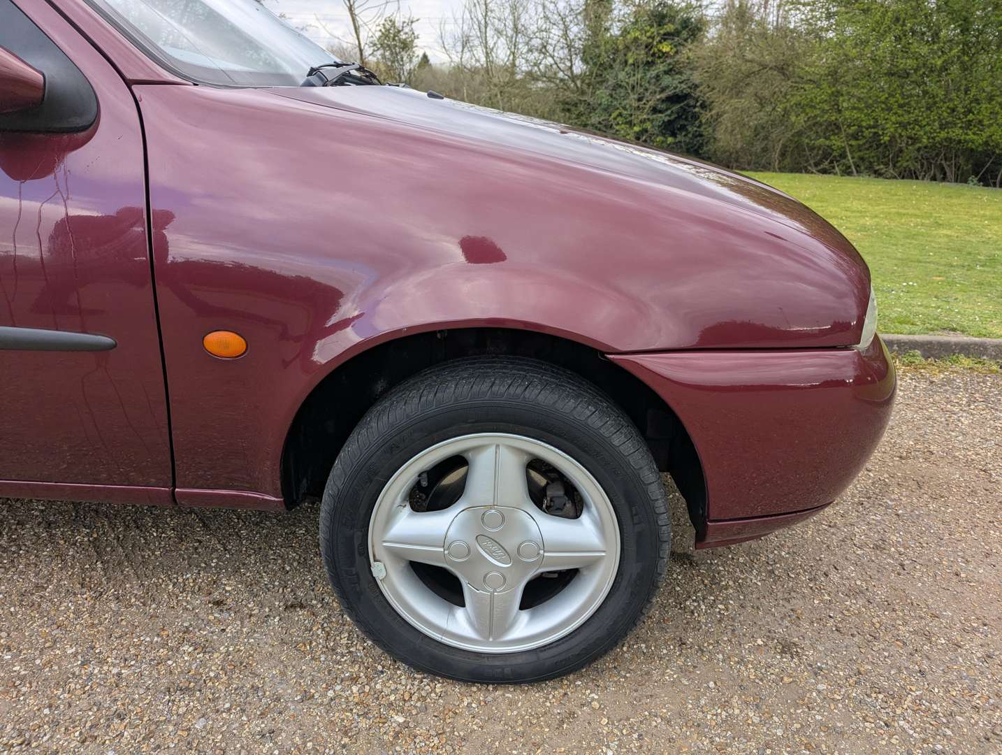 <p>1999 FORD FIESTA ZETEC&nbsp;</p>