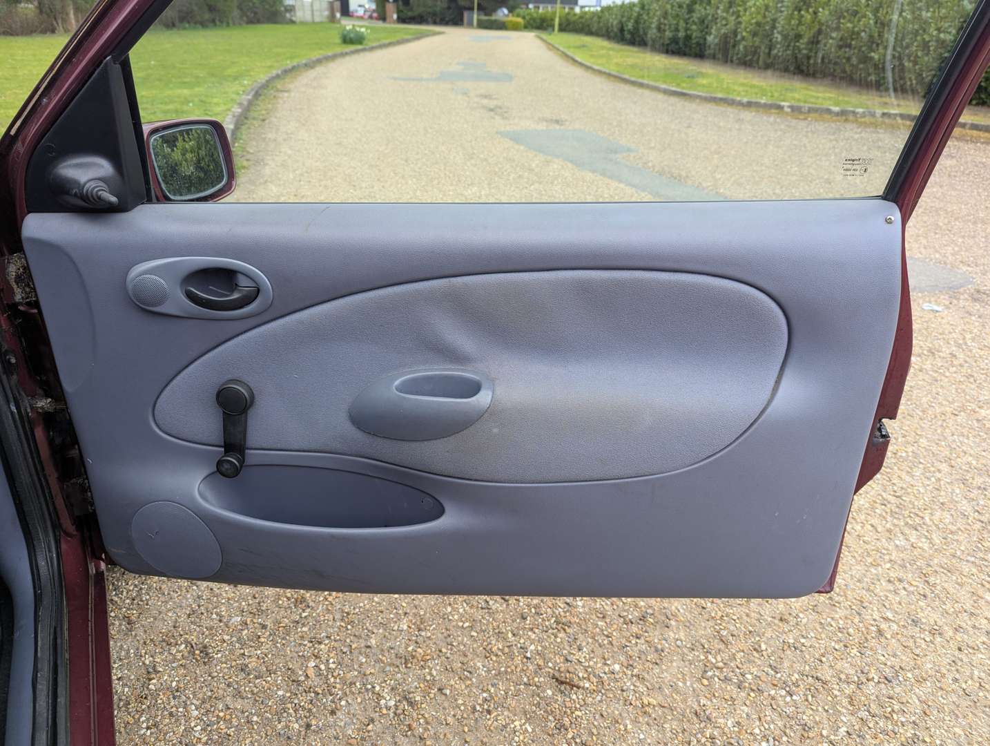 <p>1999 FORD FIESTA ZETEC&nbsp;</p>