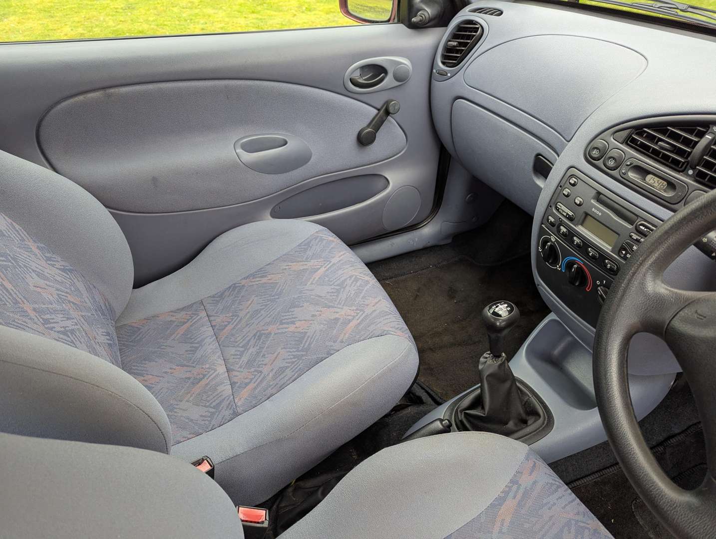 <p>1999 FORD FIESTA ZETEC&nbsp;</p>