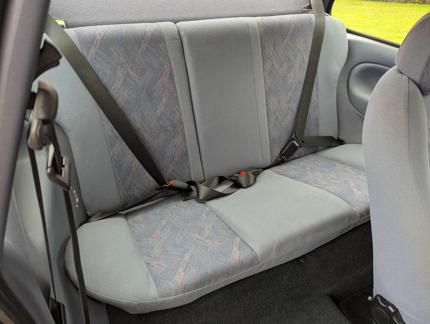 <p>1999 FORD FIESTA ZETEC&nbsp;</p>