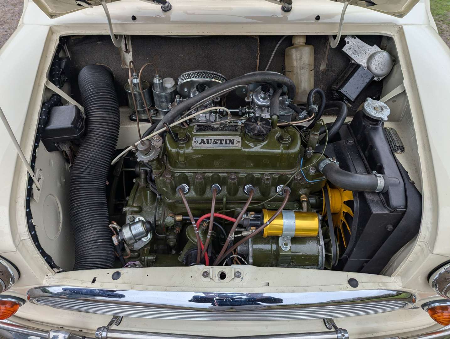 <p>1964 AUSTIN MINI COOPER</p>