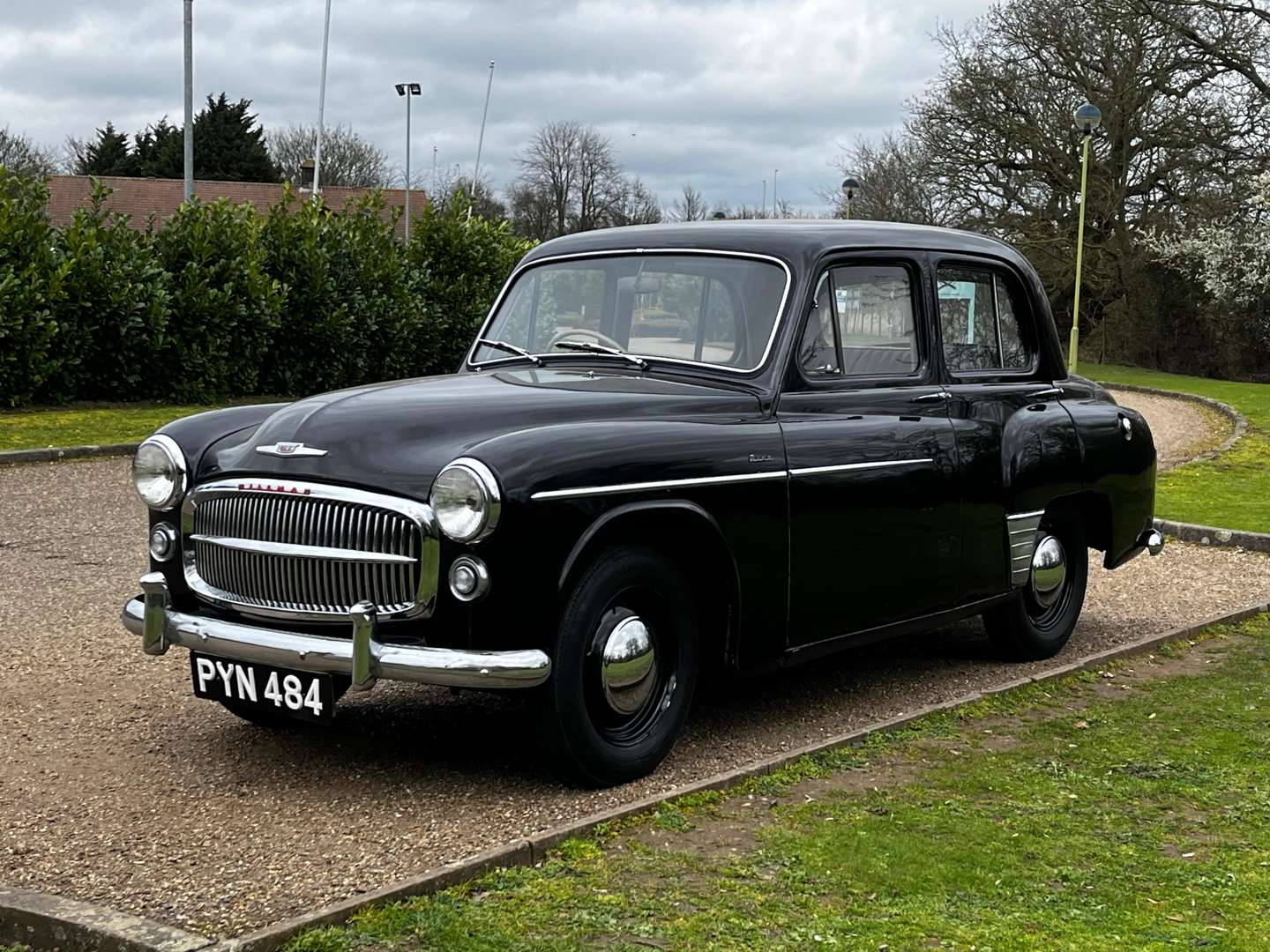 <p>1955 HILLMAN MINX MK VIII</p>