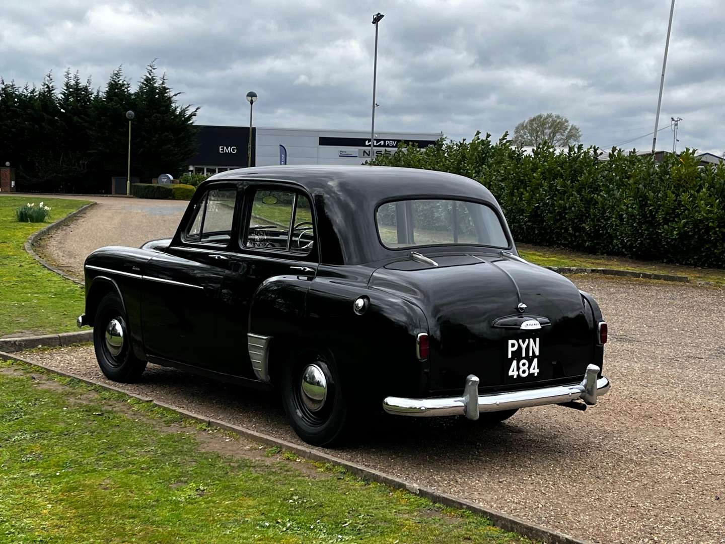 <p>1955 HILLMAN MINX MK VIII</p>