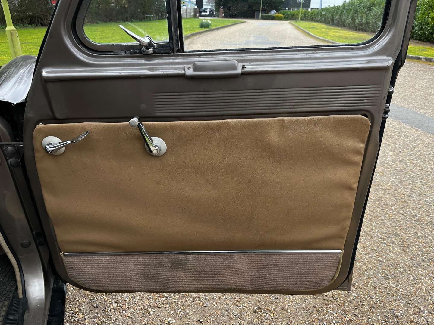 <p>1955 HILLMAN MINX MK VIII</p>