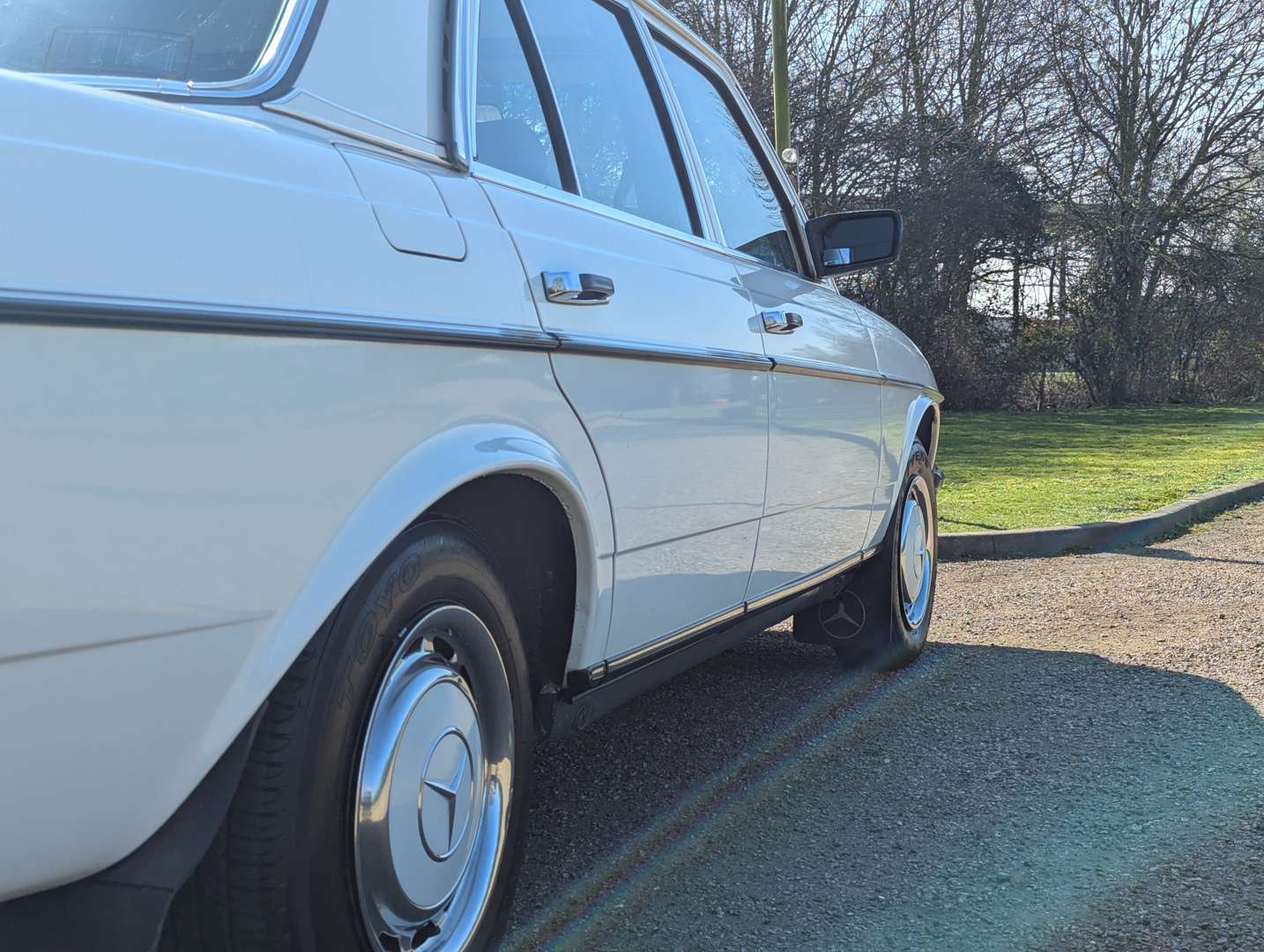 <p>1982 MERCEDES 240D W123</p>