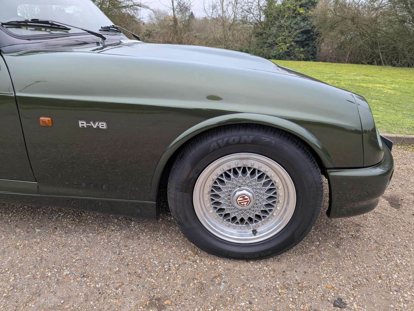 <p>1994 MG RV8</p>
